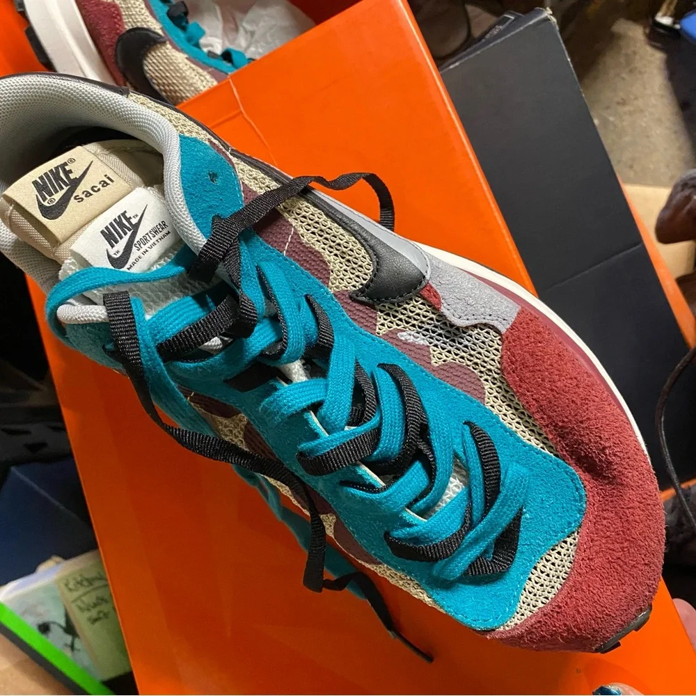 Nike Sacai New 10.5 - Picture 2 of 4